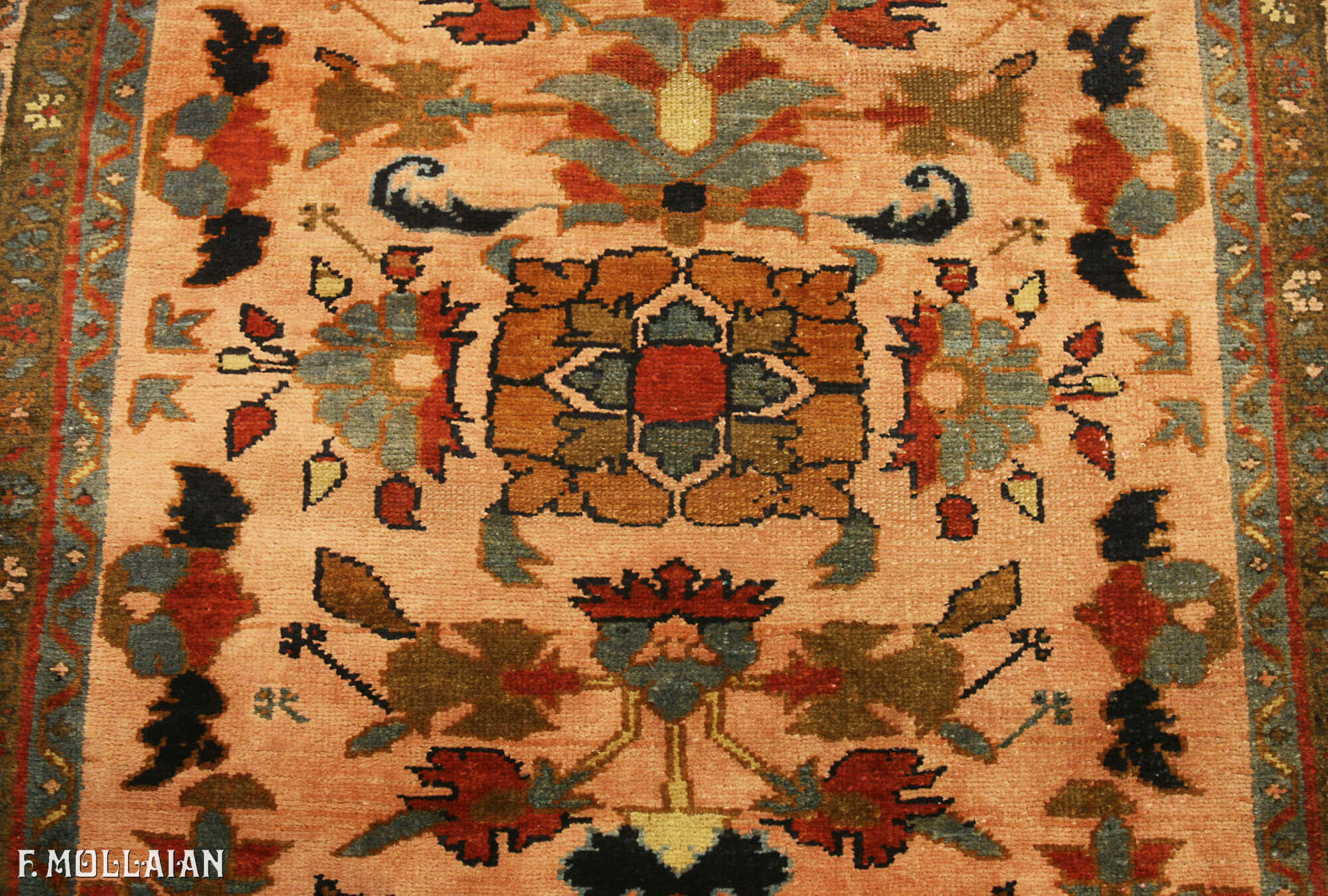 Antique Persian Lilian Rug n°:48947274